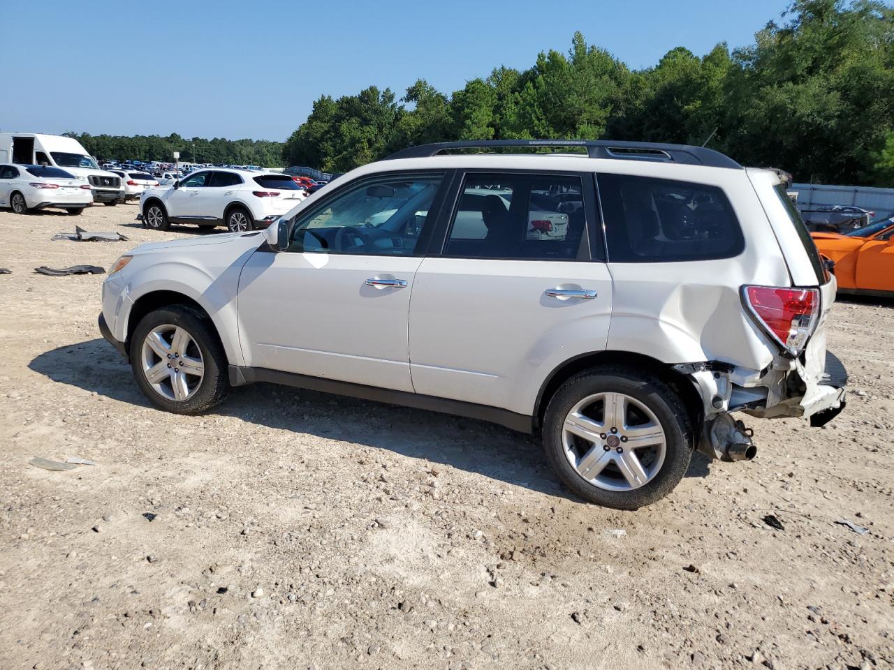 2010 Subaru Forester 2.5X Premium - Фото 2