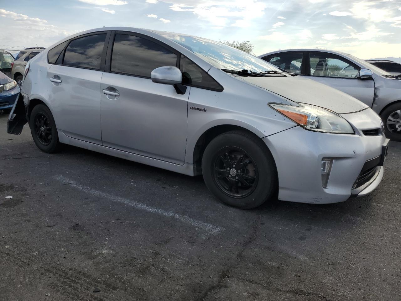 2012 Toyota Prius - Image 4