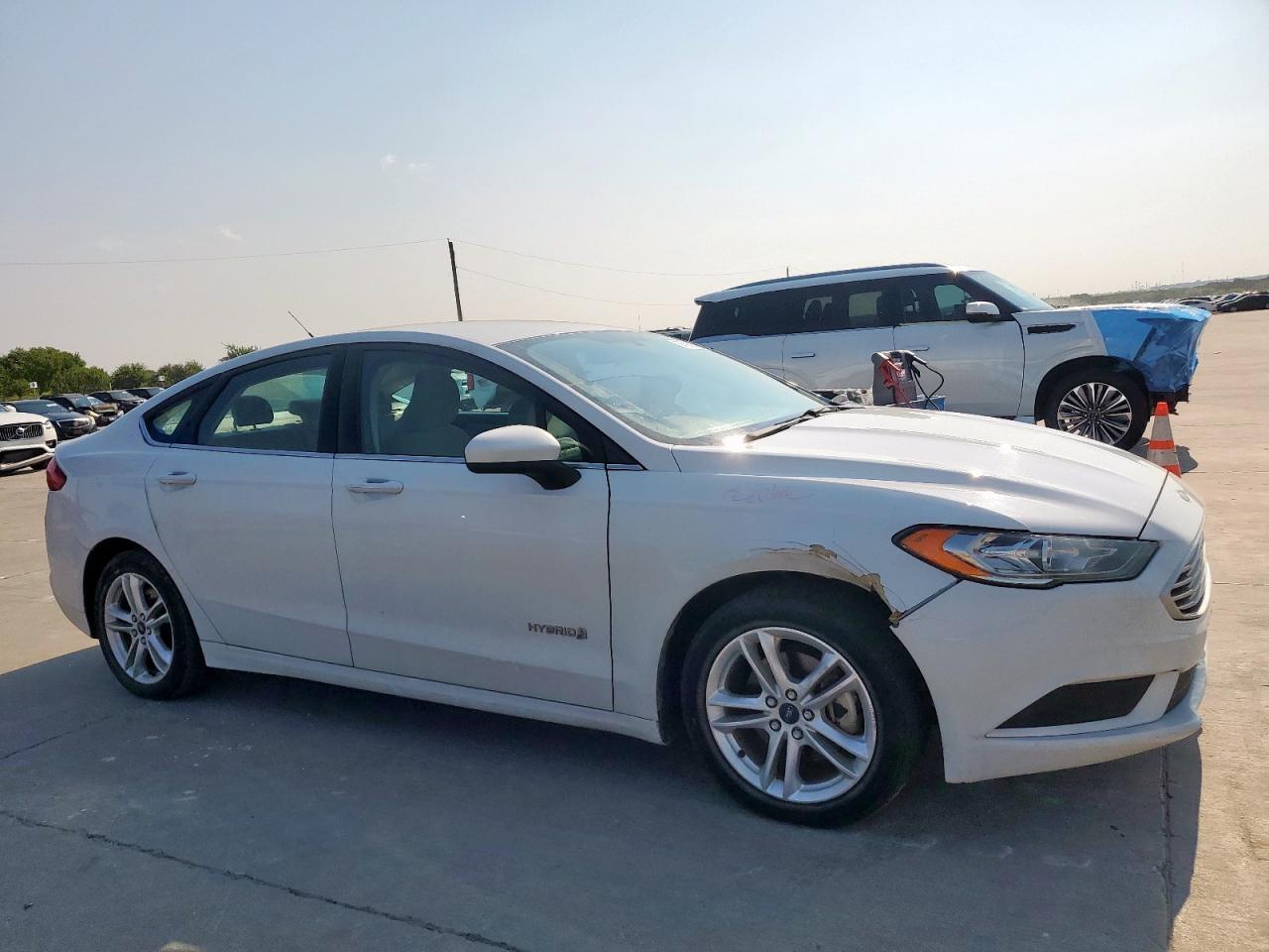 2018 Ford Fusion Se Hybrid - Image 4