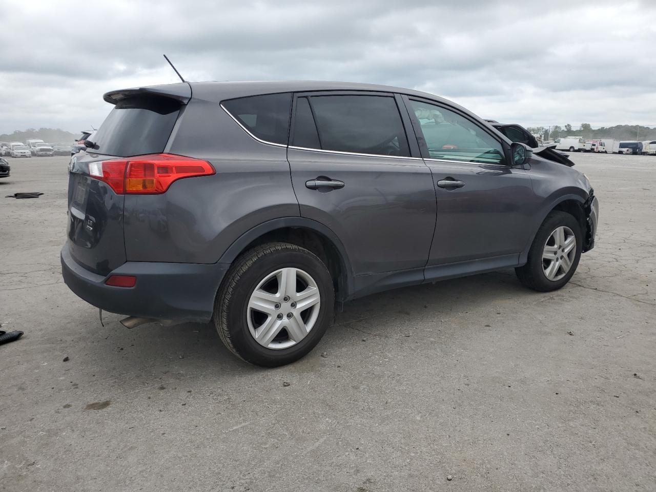 2015 Toyota Rav4 Le - Image 3