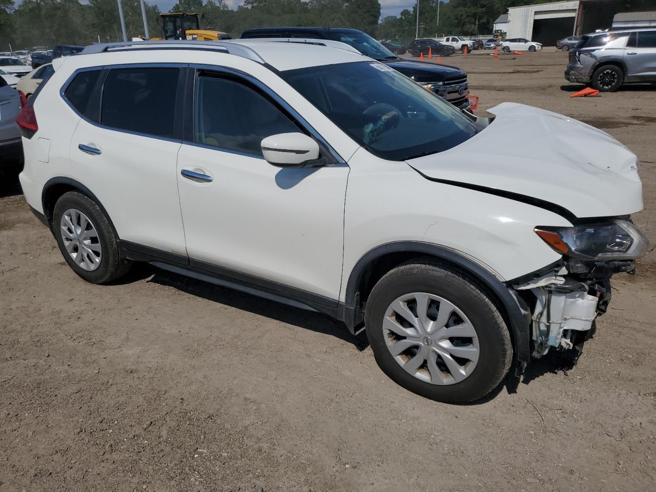 2017 Nissan Rogue S - Фото 4