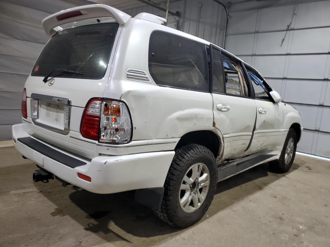 2003 Lexus Lx 470 - Image 3