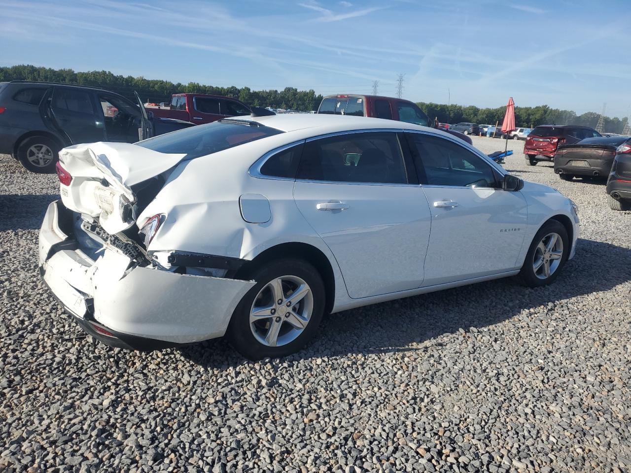 2024 Chevrolet Malibu Ls - Фото 3