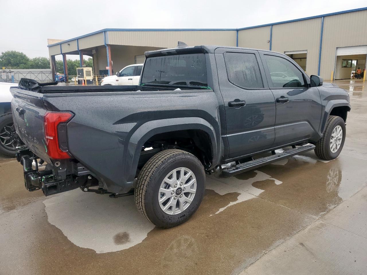 2025 Toyota Tacoma Double Cab - Image 3