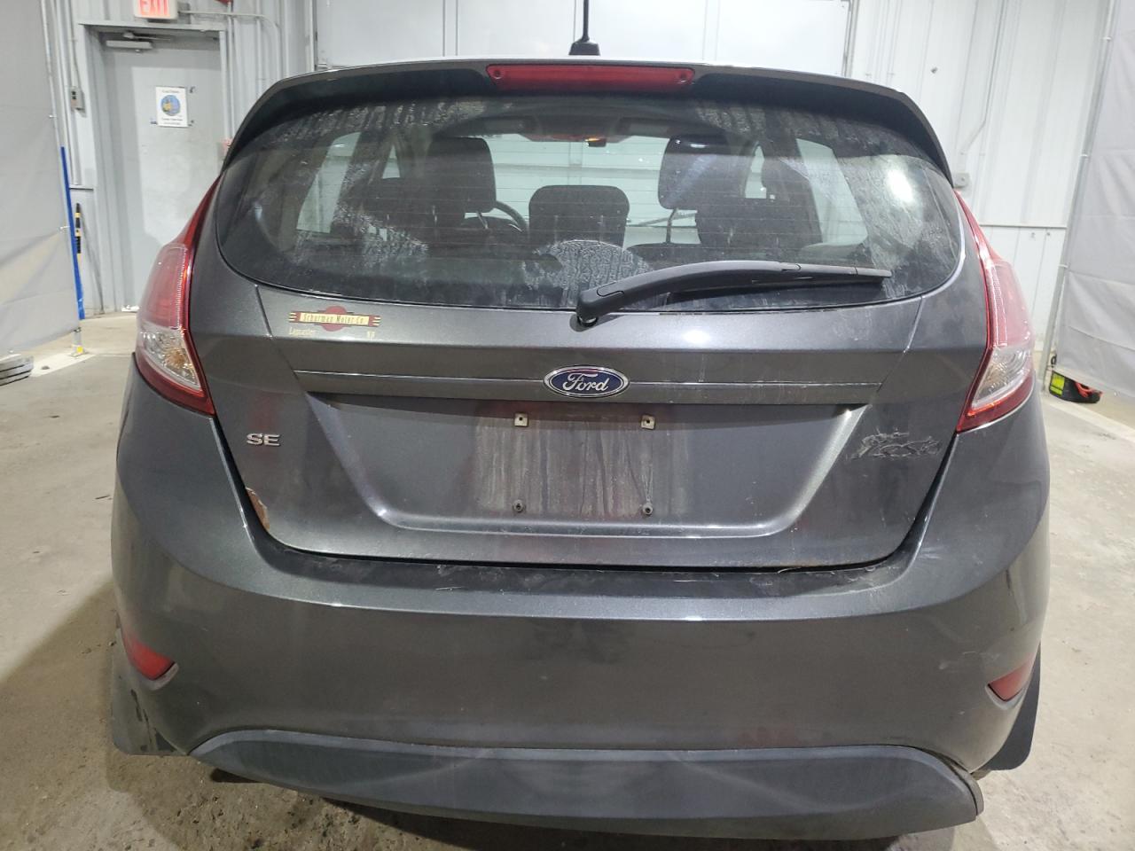 2017 Ford Fiesta Se - Фото 6