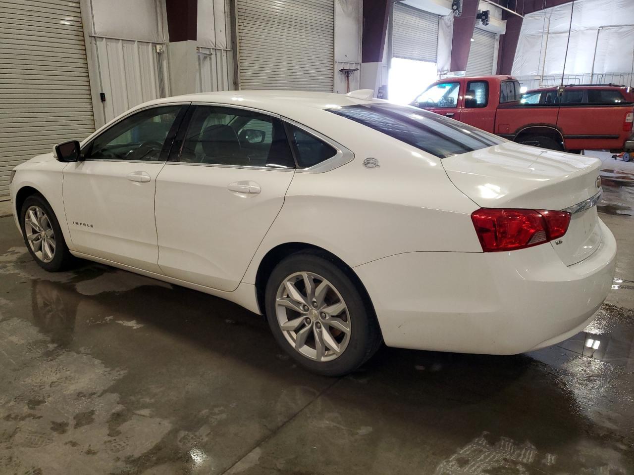 2017 Chevrolet Impala Lt - Image 2