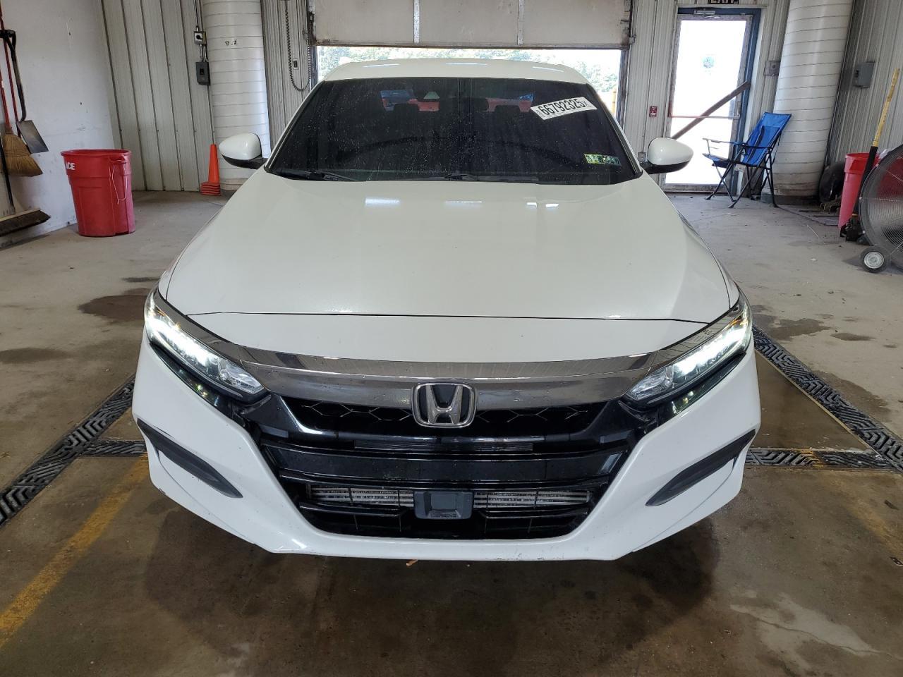 2018 Honda Accord Lx - Фото 5