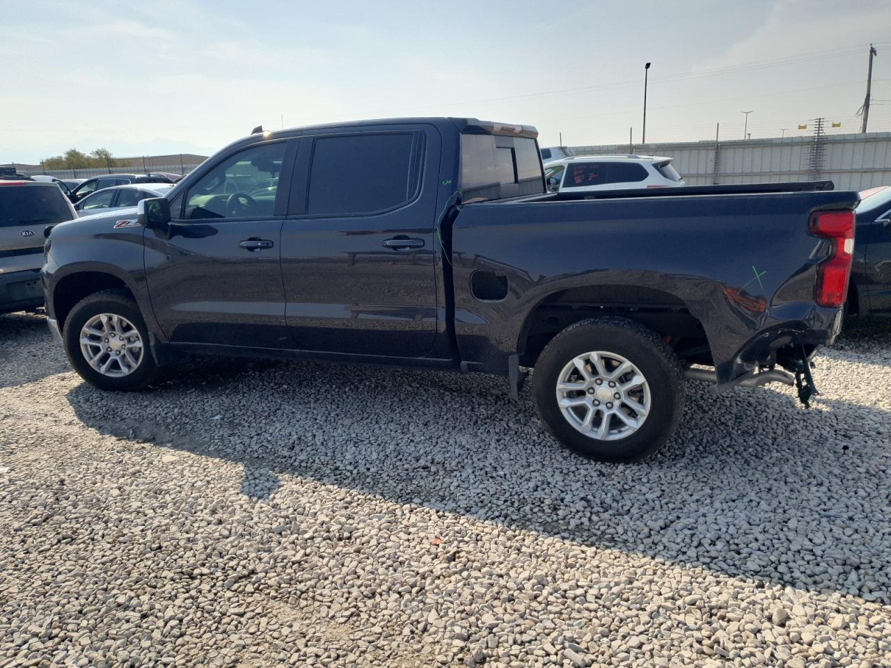 2022 Chevrolet Silverado K1500 Lt - Фото 2
