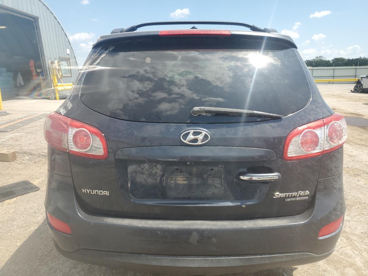 2010 Hyundai Santa Fe Limited - Image 6