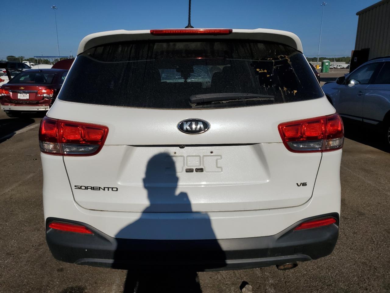 2017 Kia Sorento Lx - Image 6