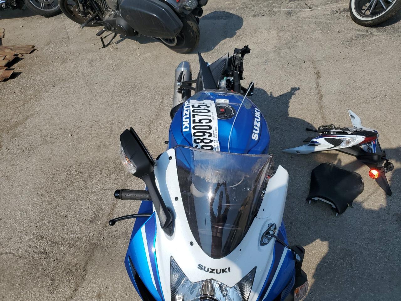 2025 Suzuki Gsx-R750 - Image 5