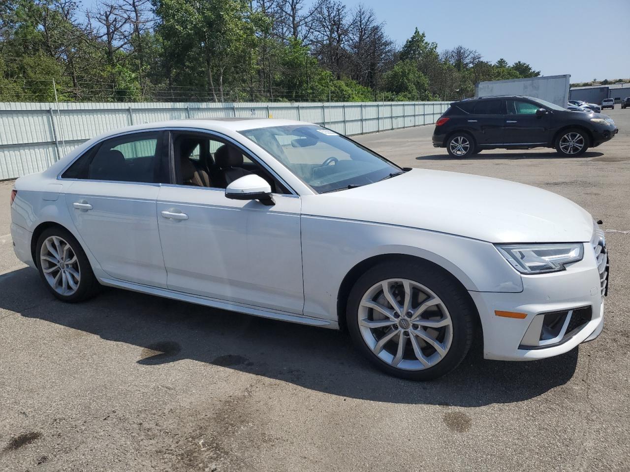 2019 Audi A4 Premium Plus Premium Plus - Image 4