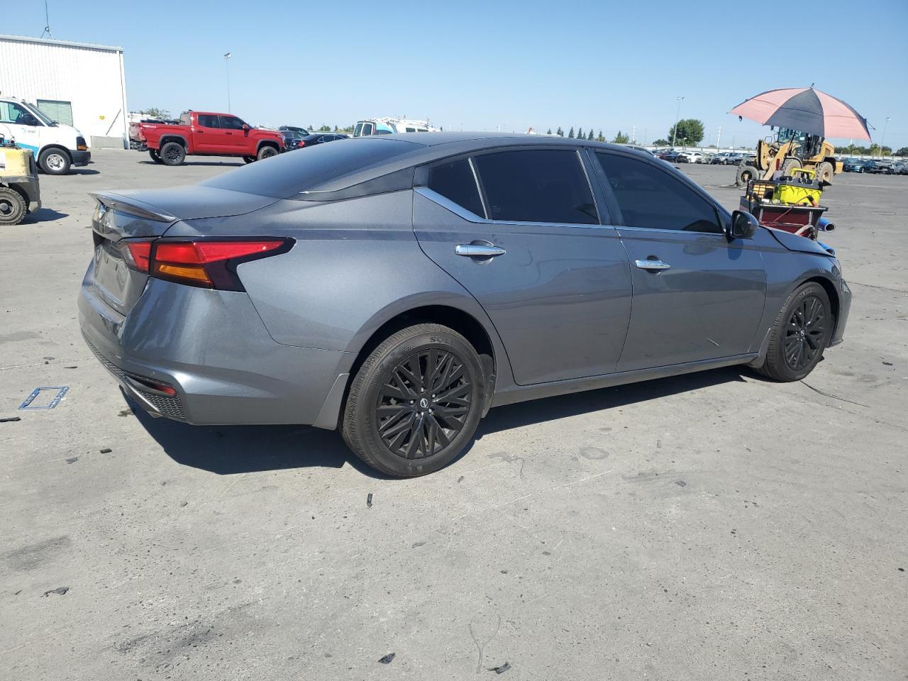 2025 Nissan Altima Sv - Фото 3