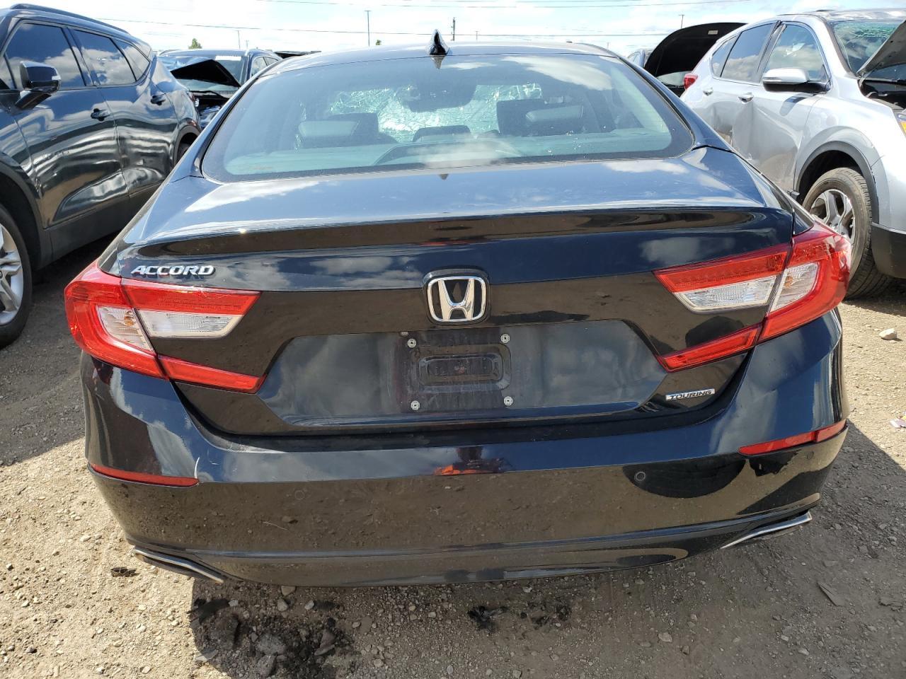 2018 Honda Accord Touring - Image 6