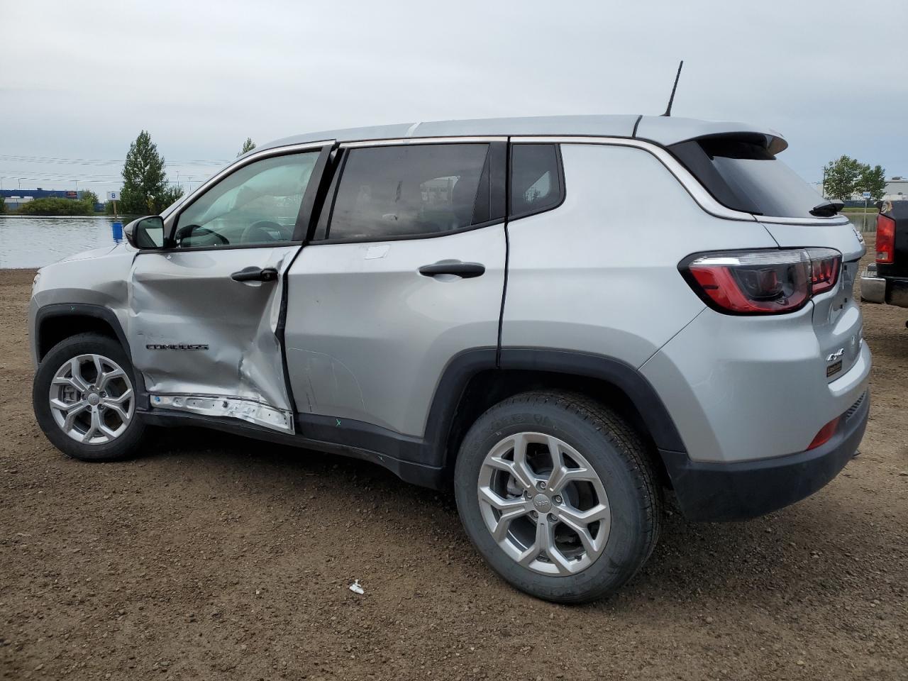 2024 Jeep Compass Sport - Фото 2