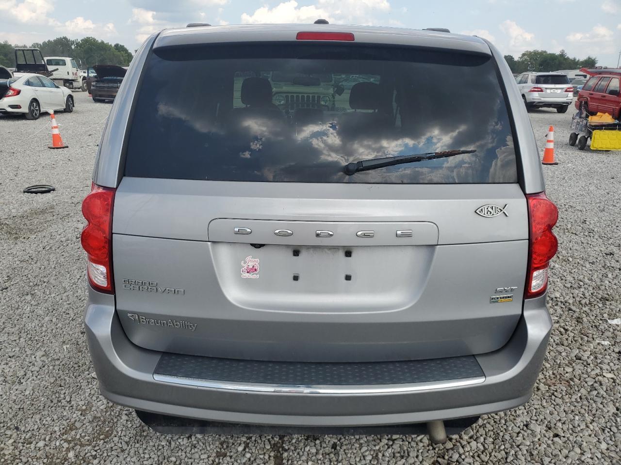 2018 Dodge Grand Caravan Sxt - Image 6