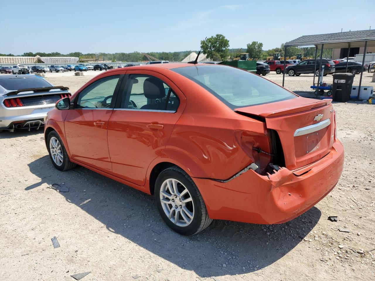 2013 Chevrolet Sonic Lt - Фото 2