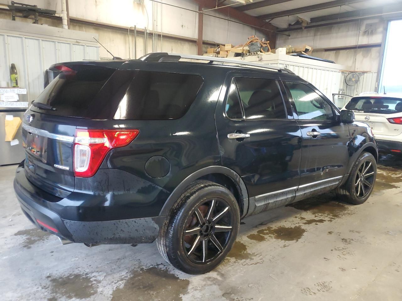 2014 Ford Explorer Xlt - Image 3