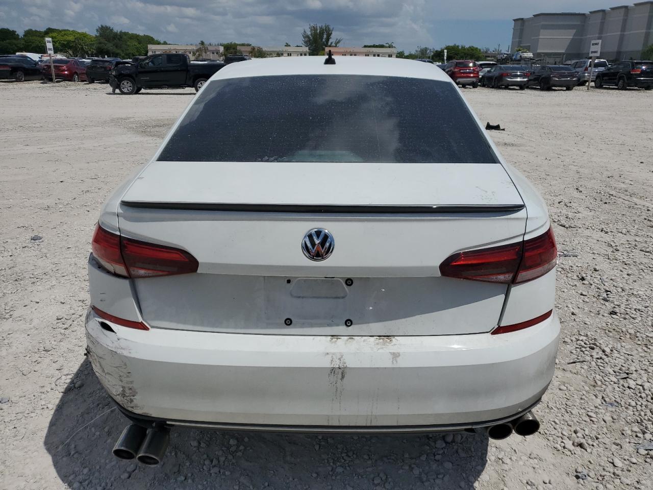2020 Volkswagen Passat Se - Фото 6