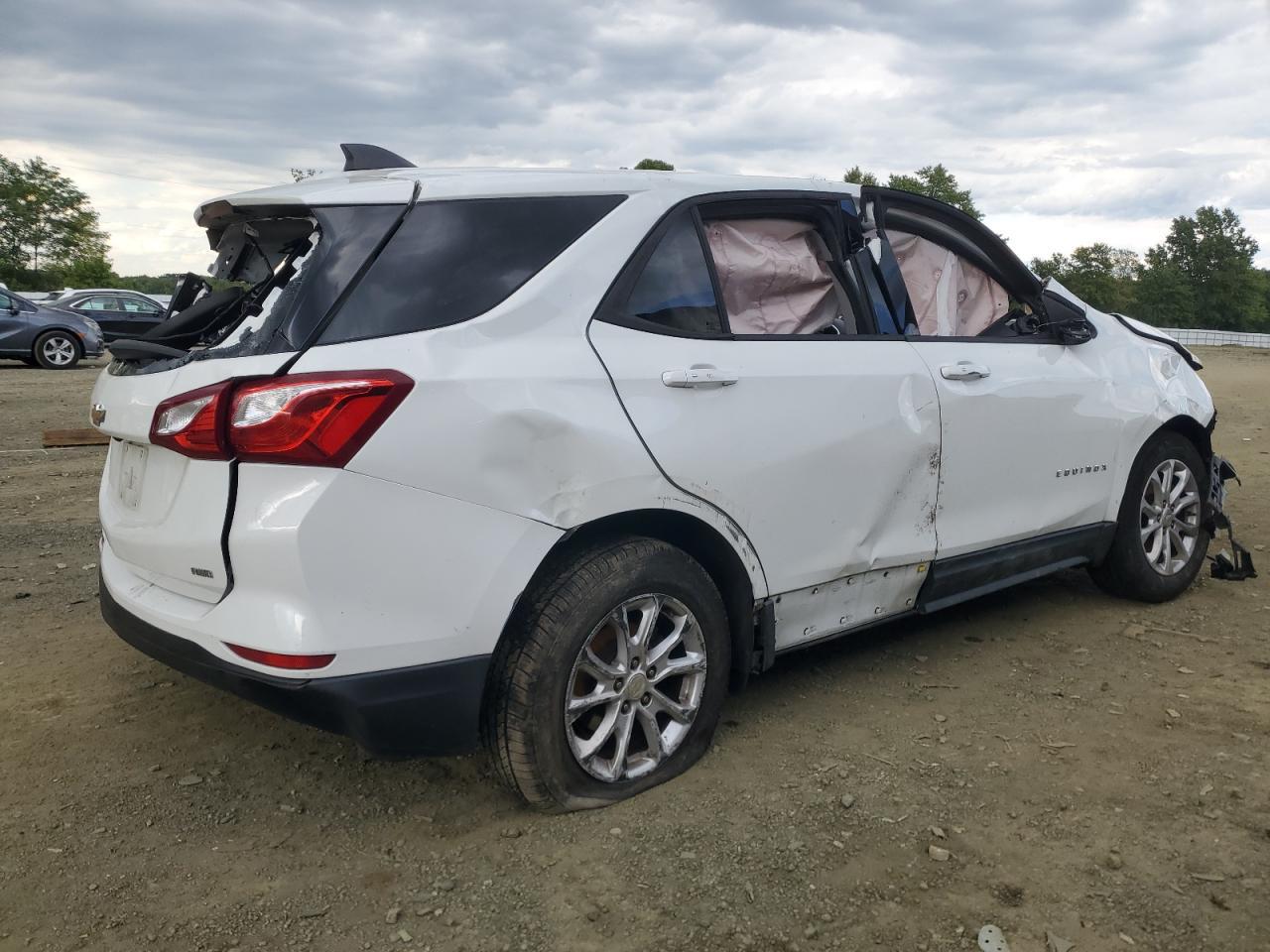 2019 Chevrolet Equinox Ls - Фото 3