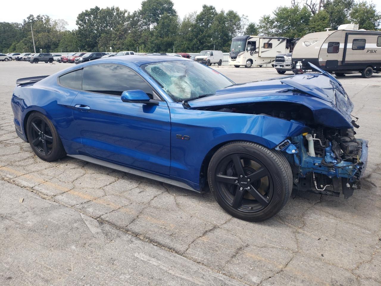 2017 Ford Mustang Gt - Фото 4