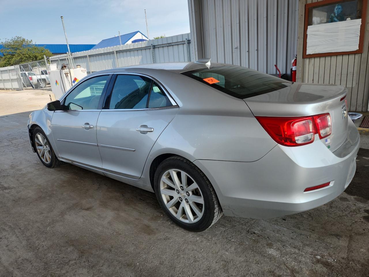 2015 Chevrolet Malibu 2Lt - Image 2