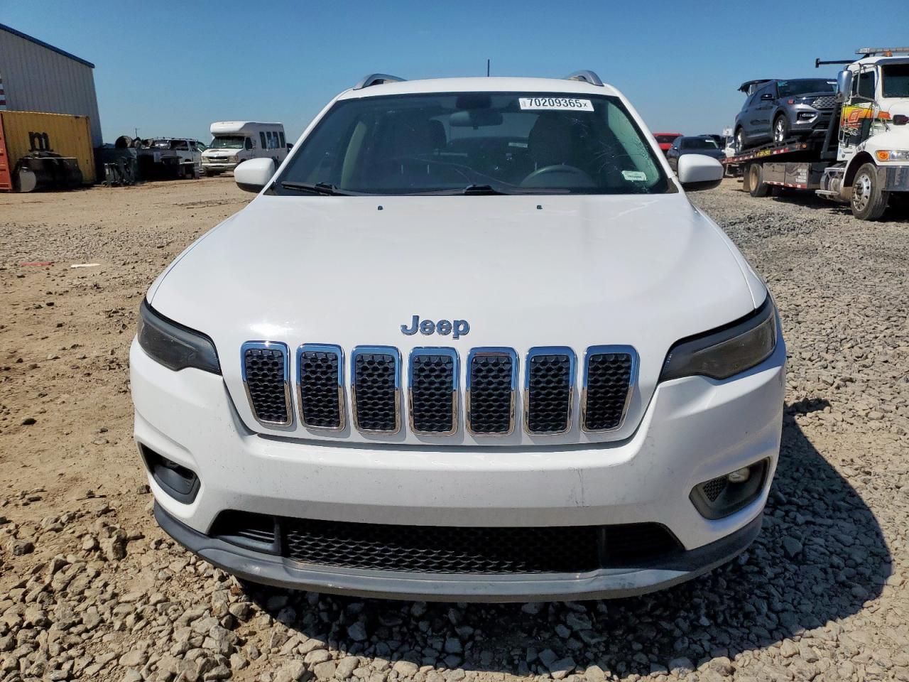 2019 Jeep Cherokee Latitude - Image 5
