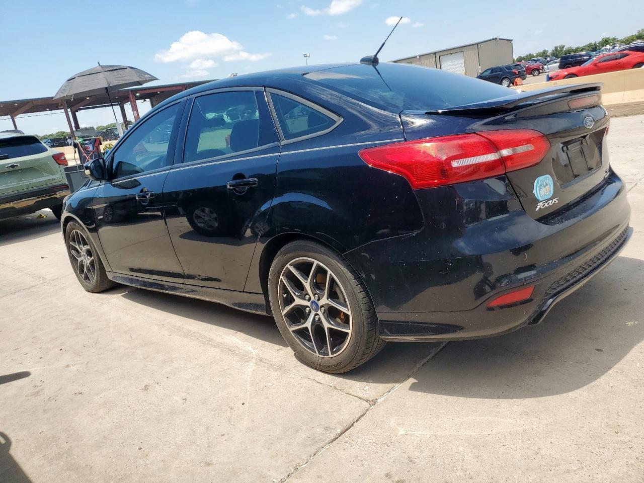 2016 Ford Focus Se - Image 2