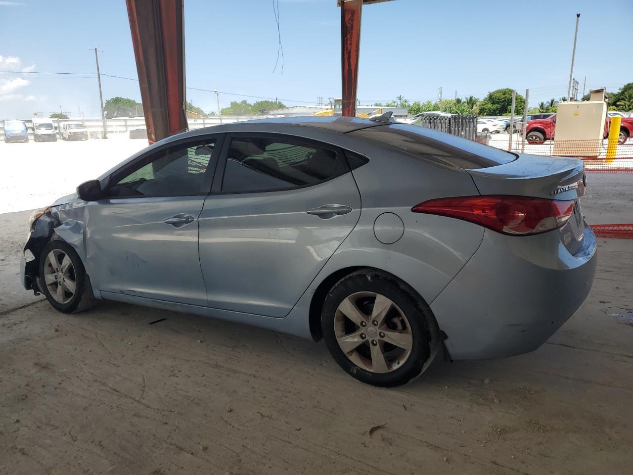 2013 Hyundai Elantra Gls - Фото 2
