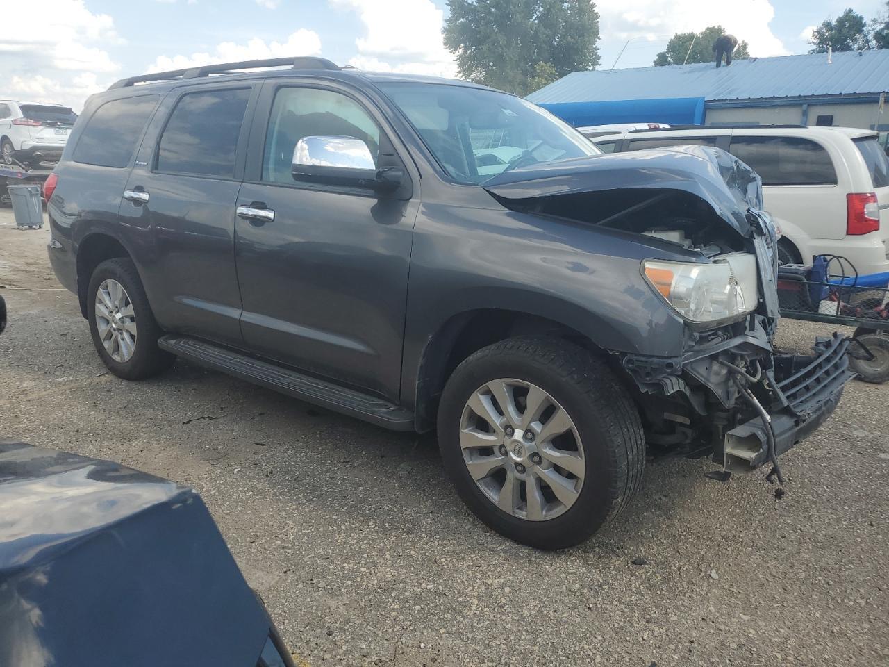 2016 Toyota Sequoia Platinum Platinum - Image 4