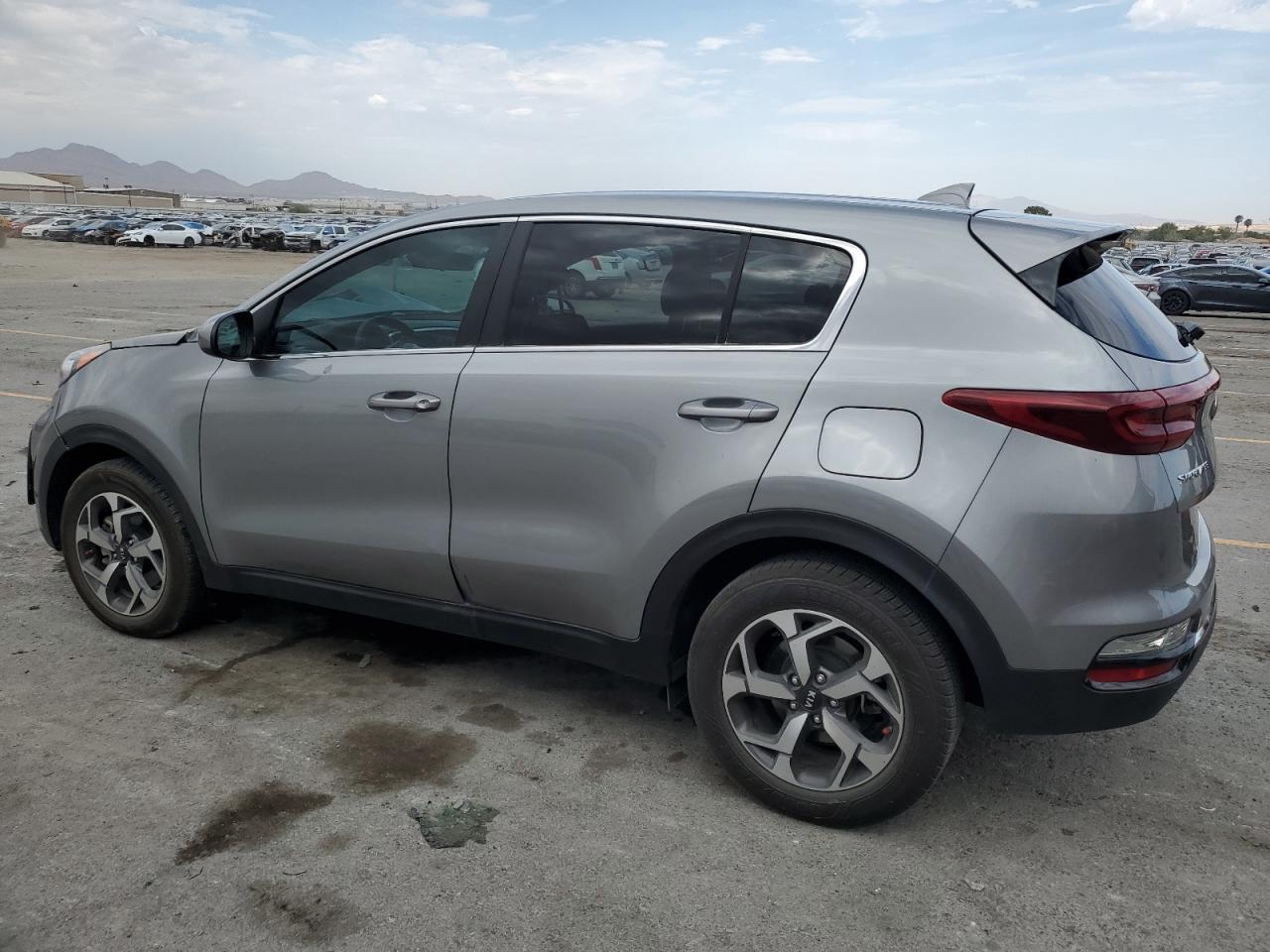 2022 Kia Sportage Lx - Image 3