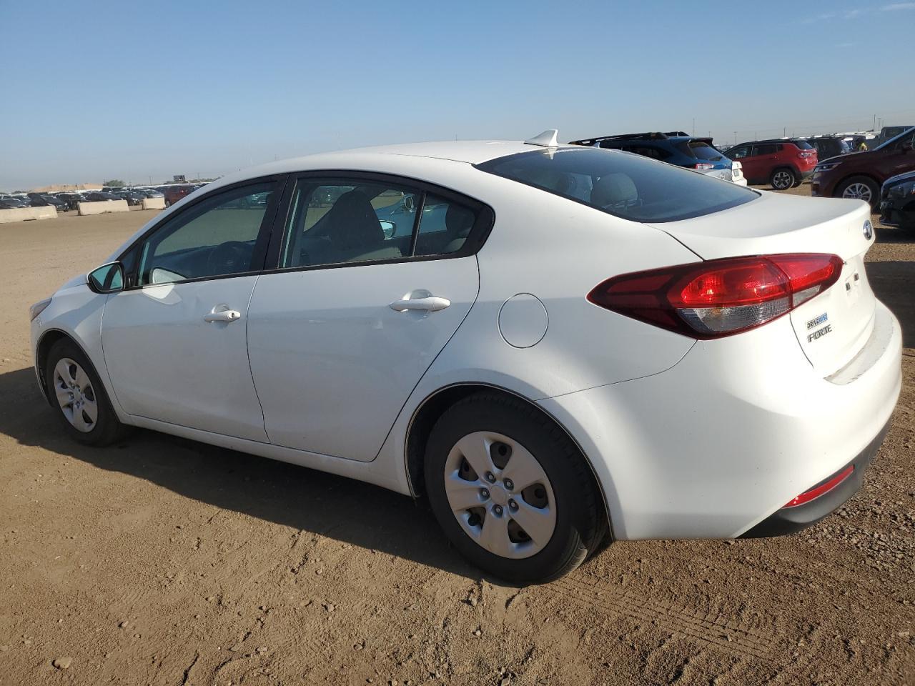 2017 Kia Forte Lx - Image 2