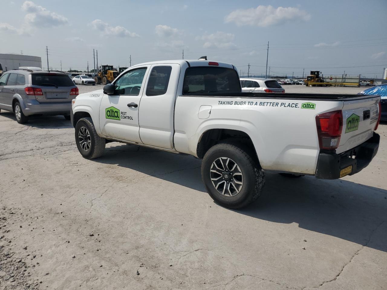 2020 Toyota Tacoma Access Cab - Фото 2