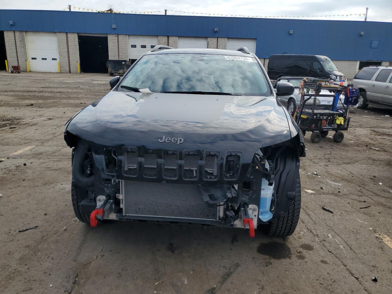 2019 Jeep Cherokee Trailhawk - Фото 5