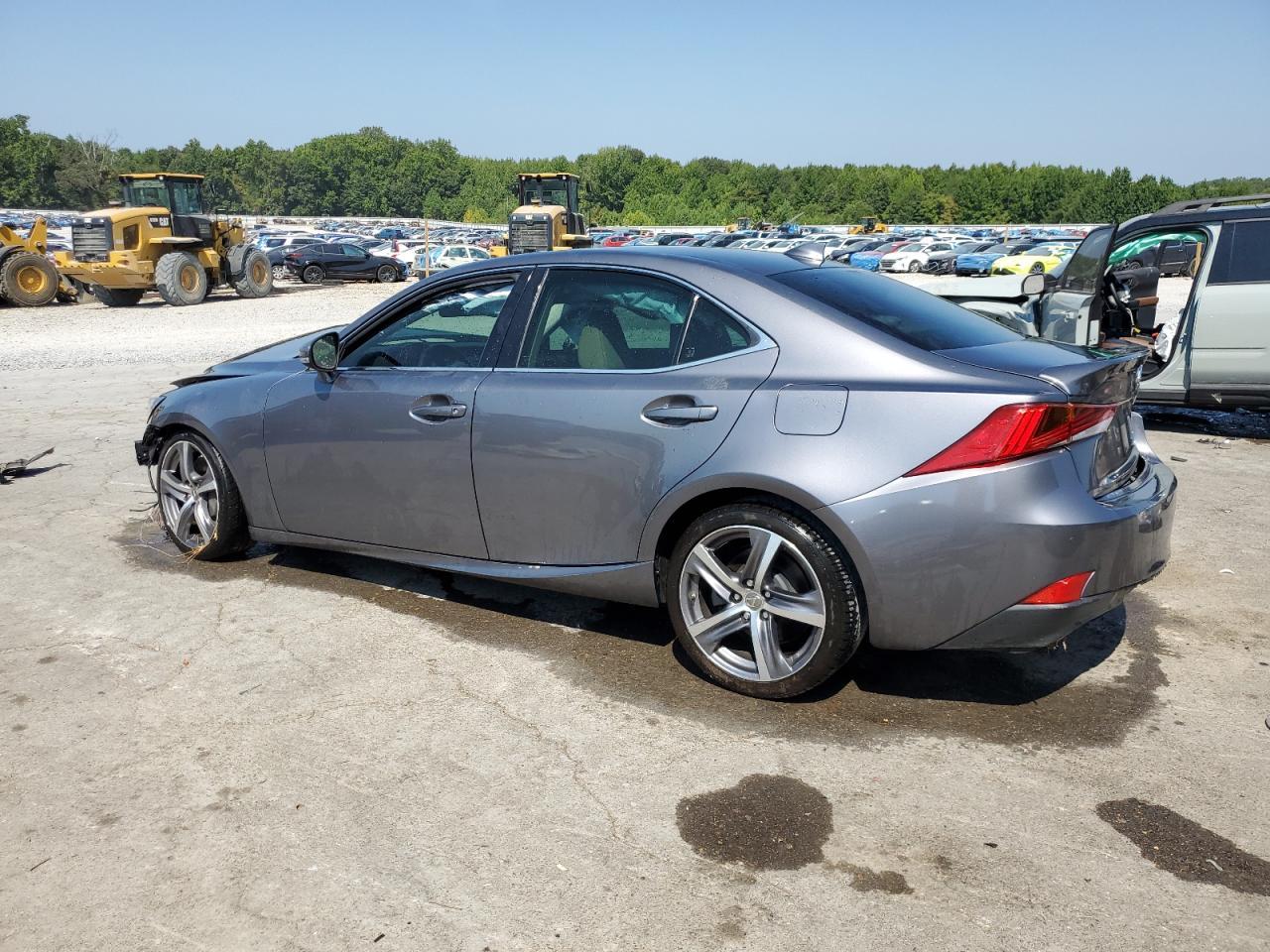 2017 Lexus Is 200T - Фото 2