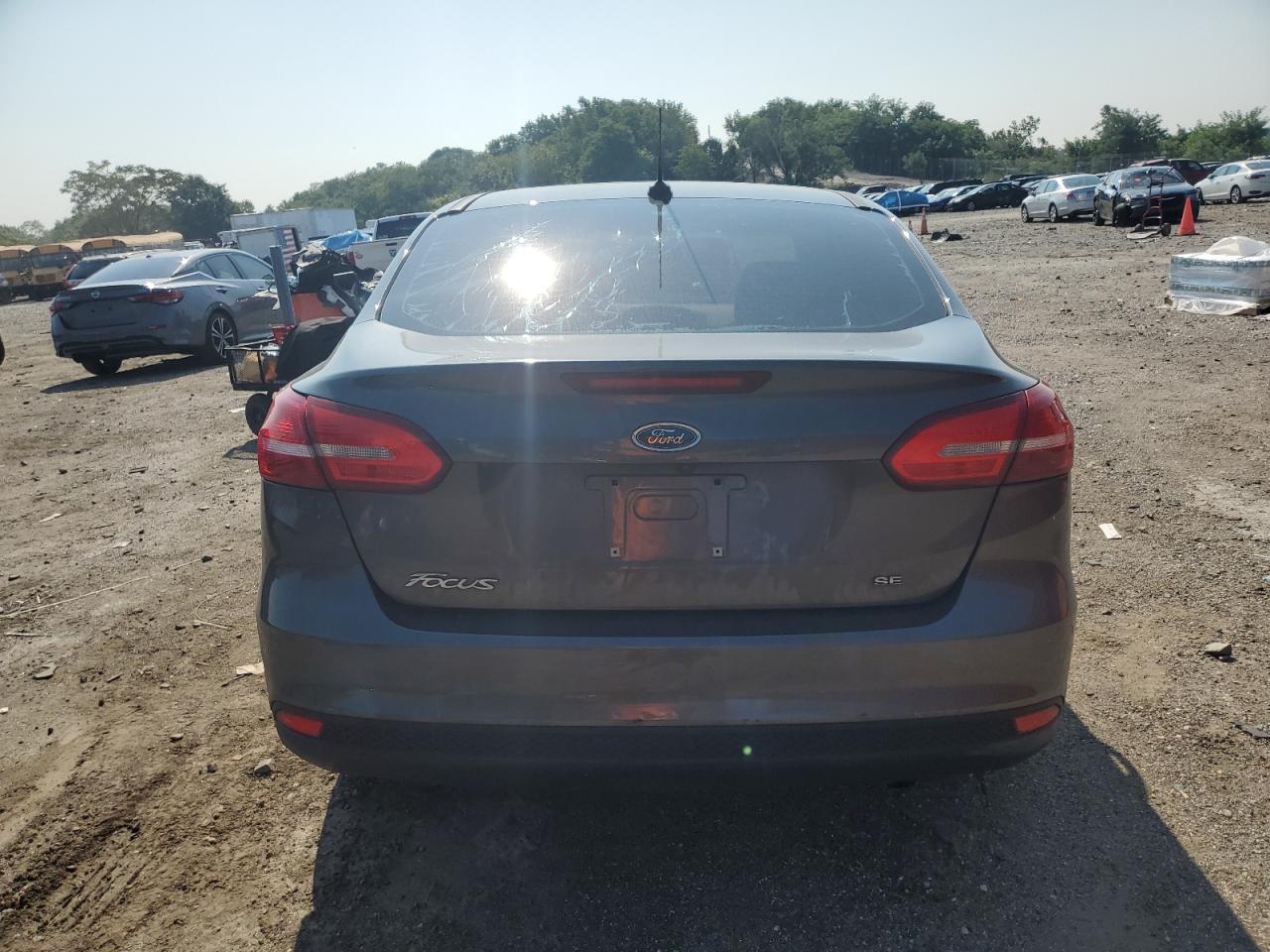 2017 Ford Focus Se - Фото 6