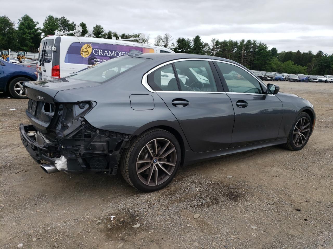 2021 BMW 330Xi - Image 3