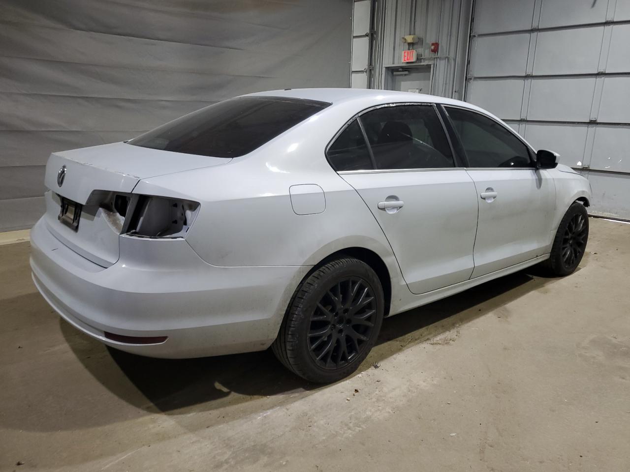 2017 Volkswagen Jetta S - Фото 3
