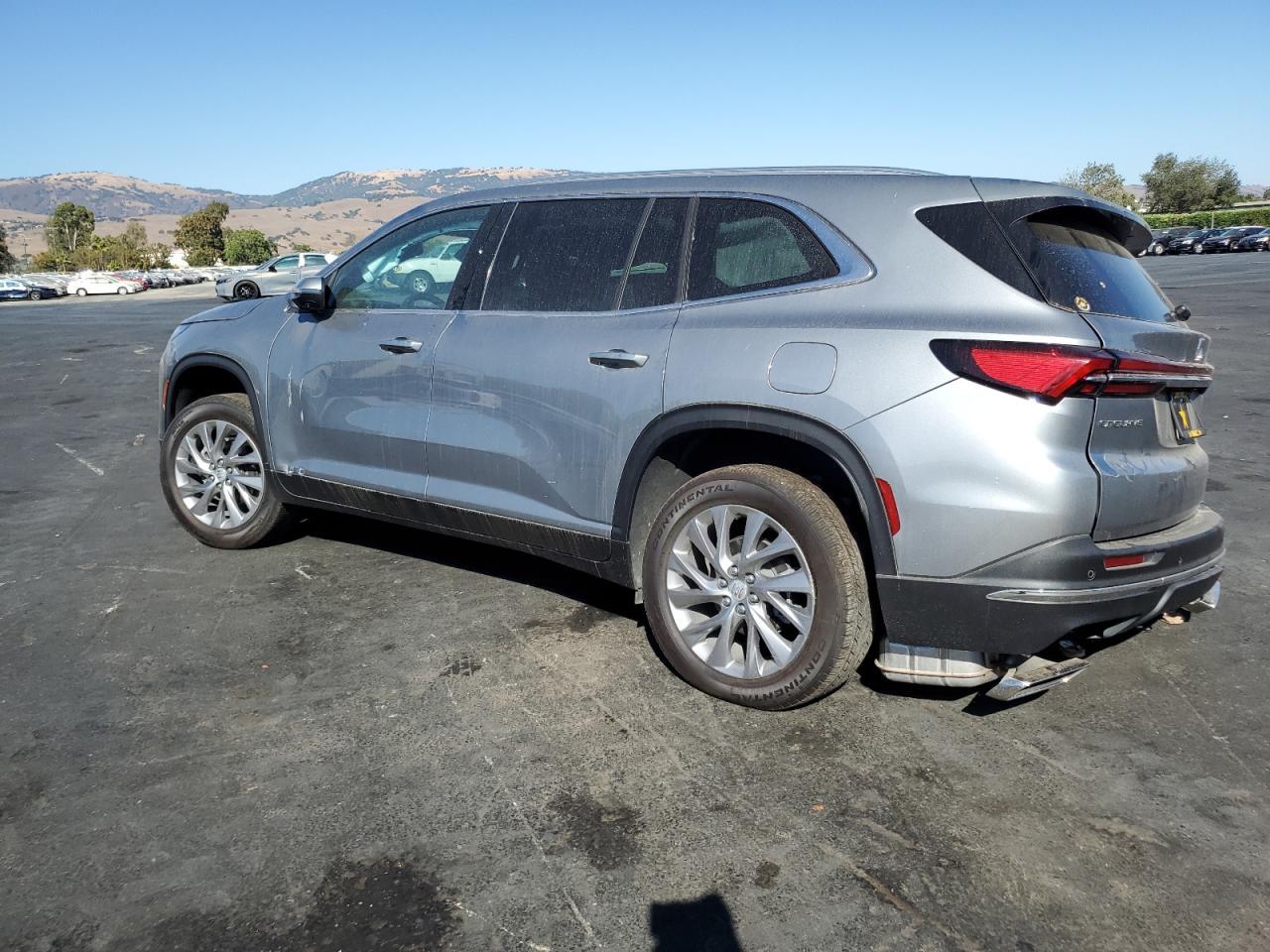 2025 Buick Enclave Preferred - Фото 2