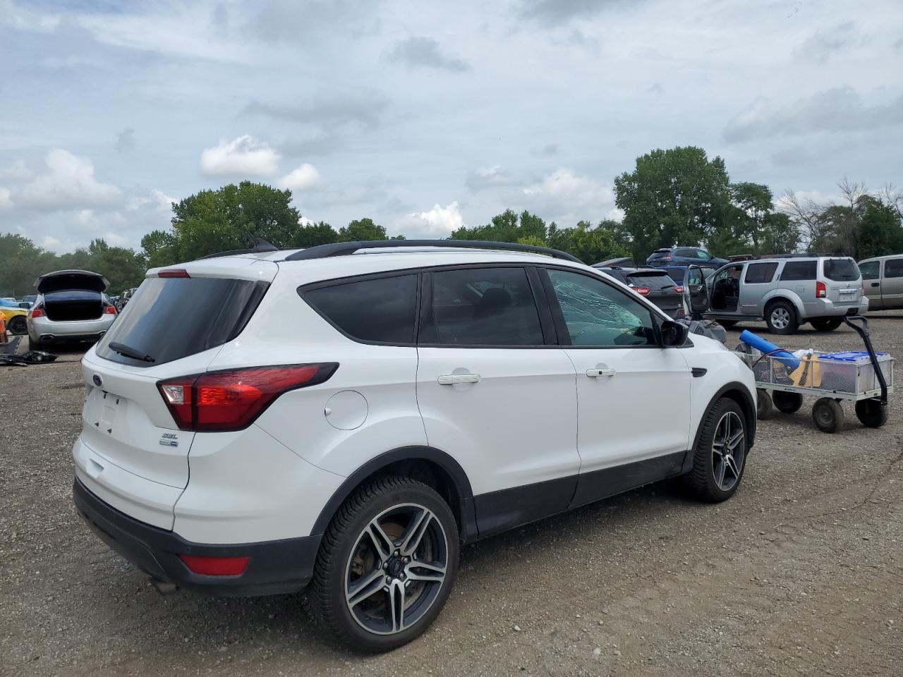2019 Ford Escape Sel - Фото 3