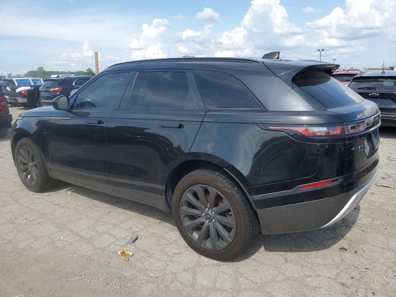 2018 Land Rover Range Rover Velar R-Dynamic Se - Image 2