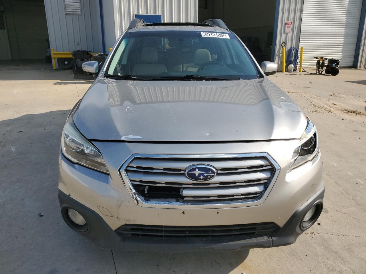 2015 Subaru Outback 2.5I Premium - Image 5