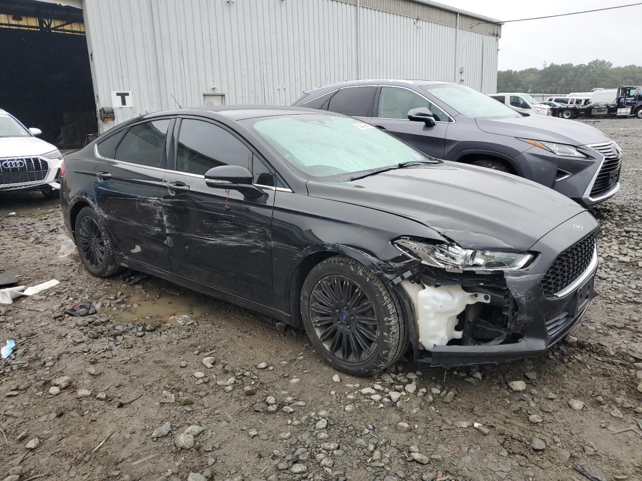 2015 Ford Fusion Se - Фото 4