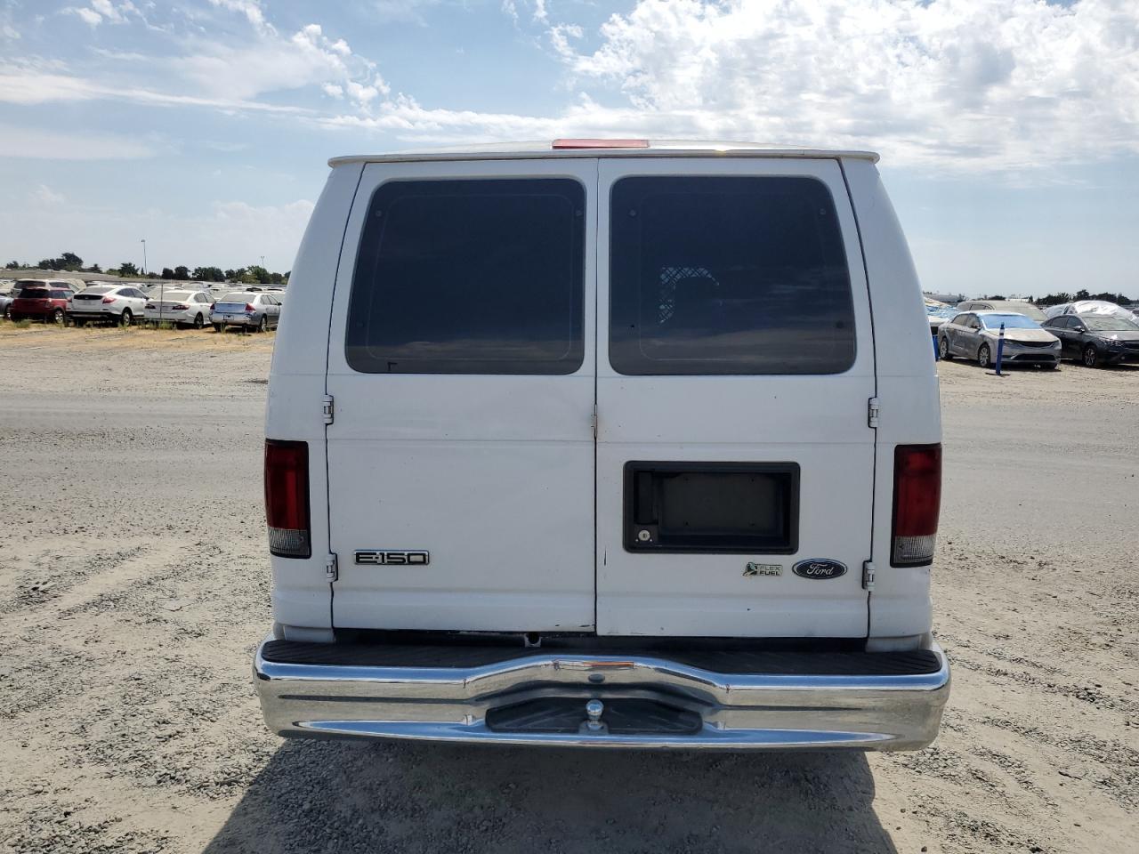 2009 Ford Econoline E150 Van - Image 6