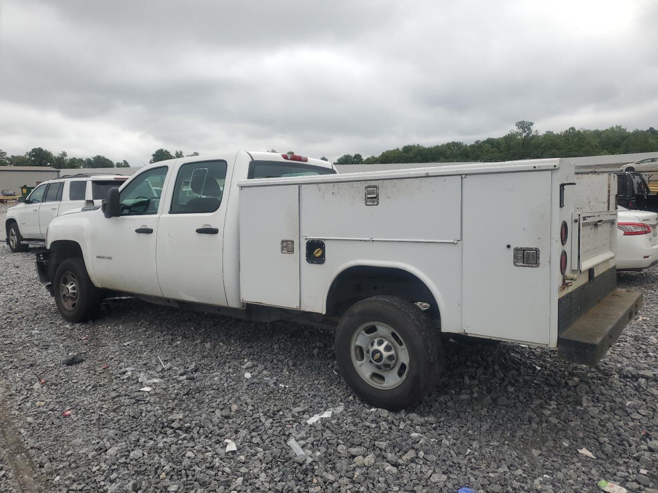 2013 Chevrolet Silverado C2500 Heavy Duty - Фото 2
