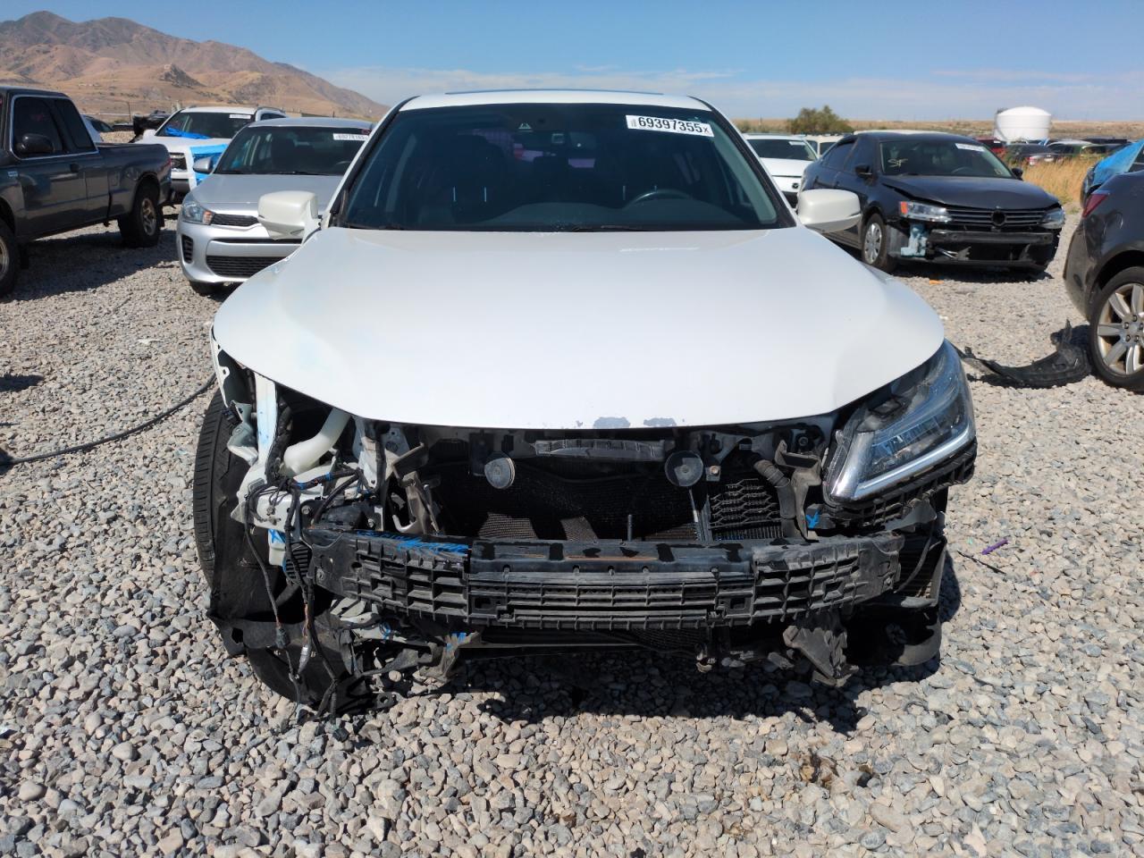 2017 Honda Accord Touring Hybrid - Image 5