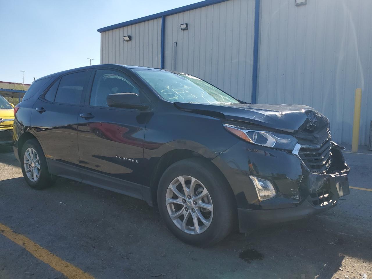 2021 Chevrolet Equinox Ls - Фото 4