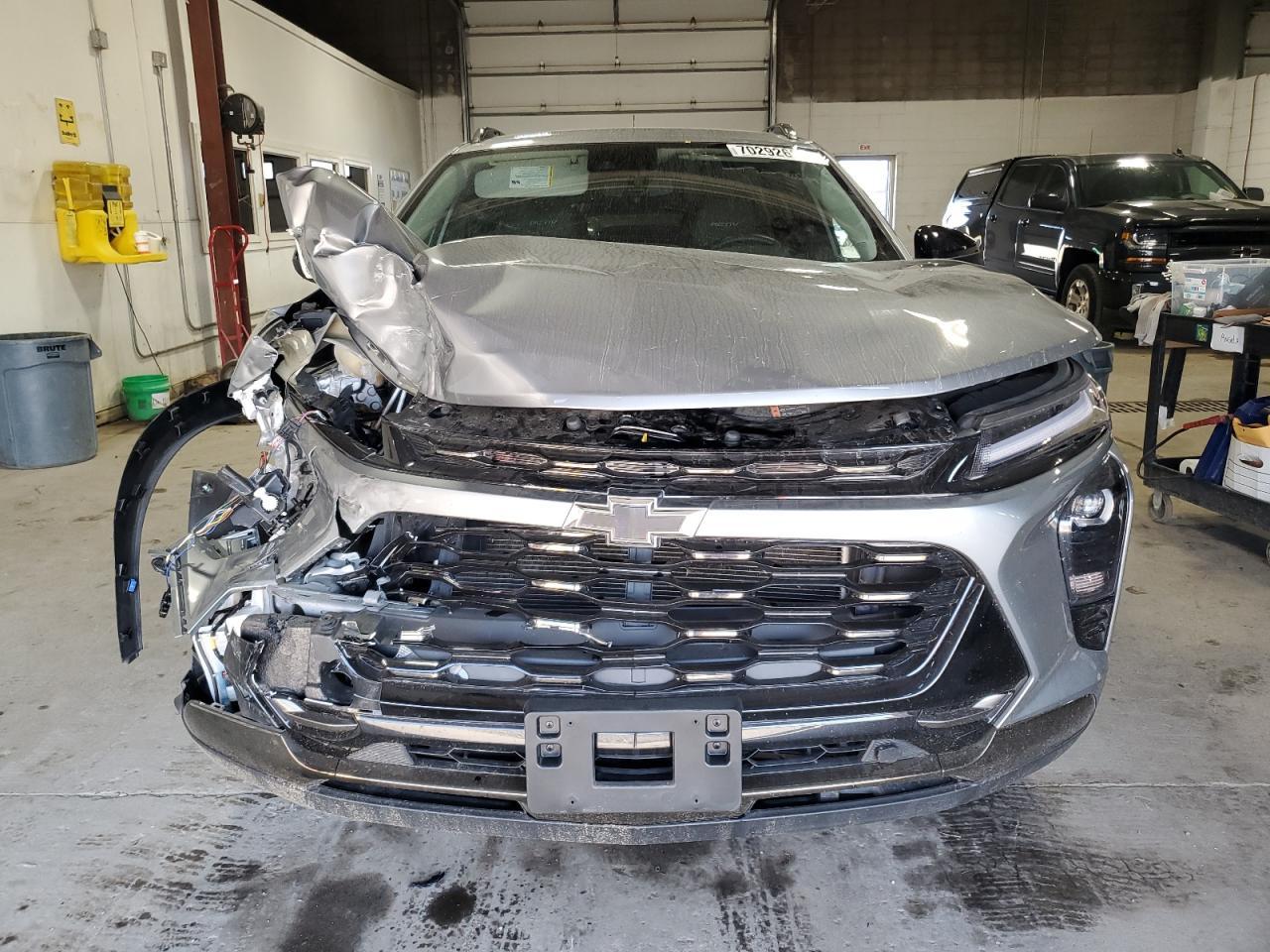 2025 Chevrolet Trax Activ - Image 5