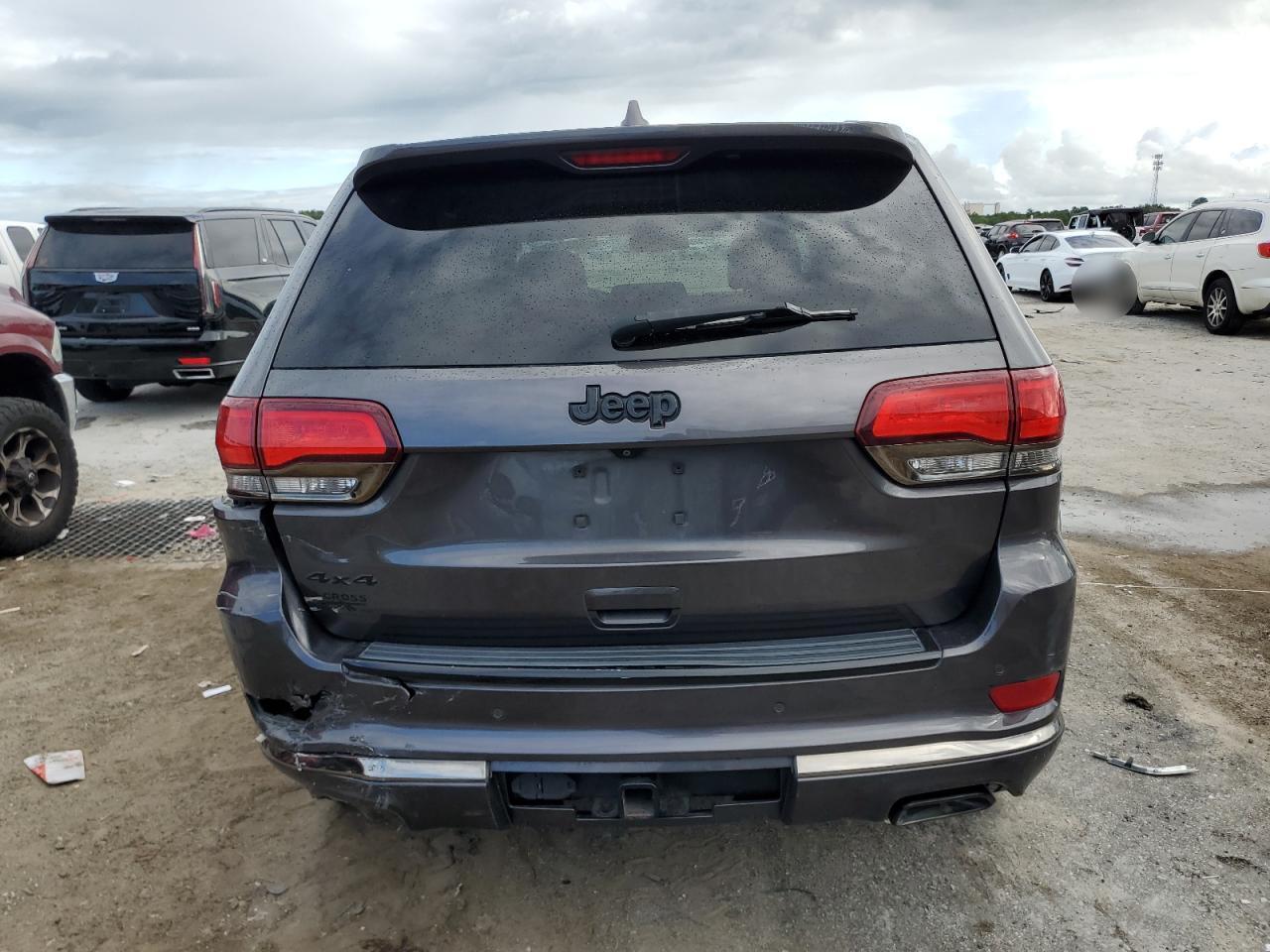 2015 Jeep Grand Cherokee Overland - Image 6