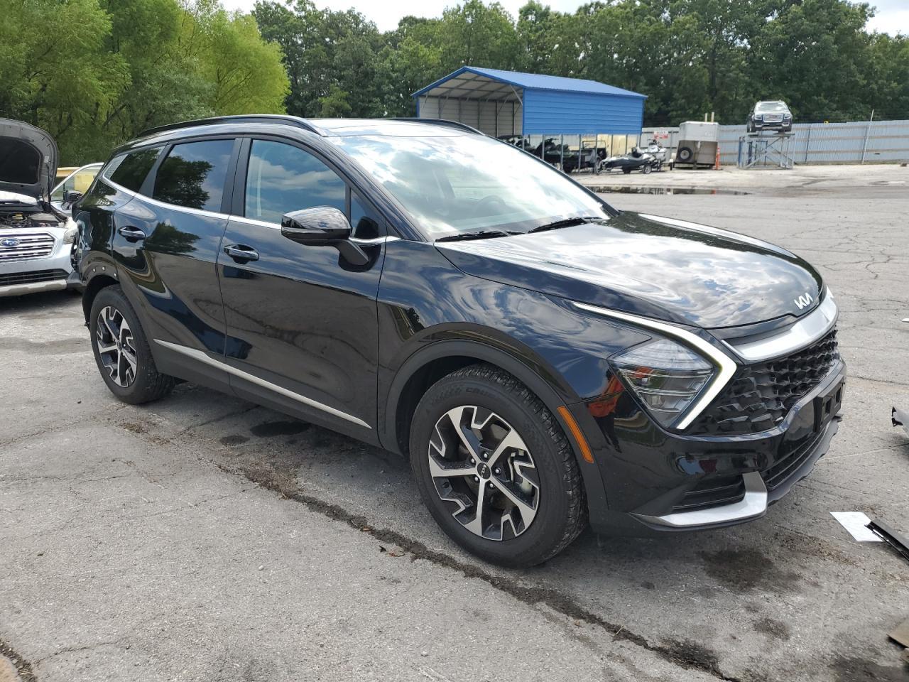 2025 Kia Sportage Ex - Image 4